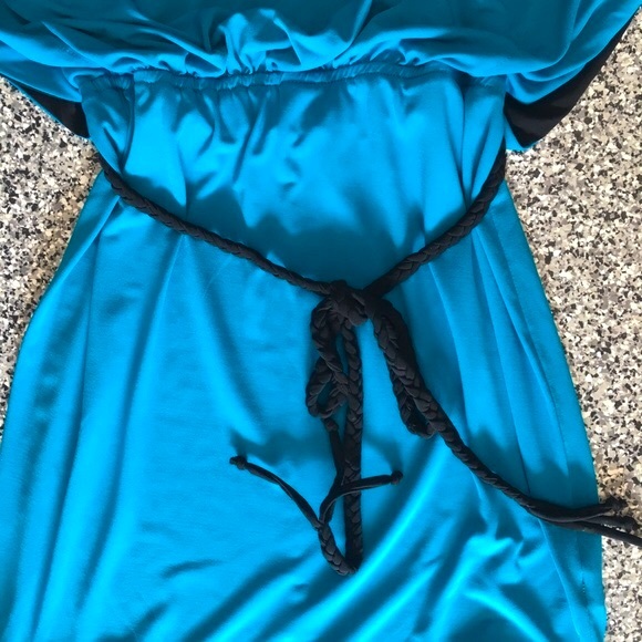 Sangria ✦ Two-tone Open Sleeve Dress (size 6) - Picture 4 of 6